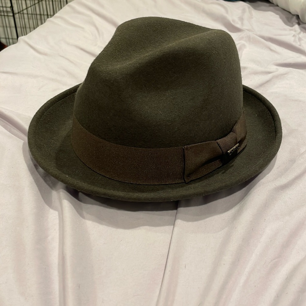 Chapel hat